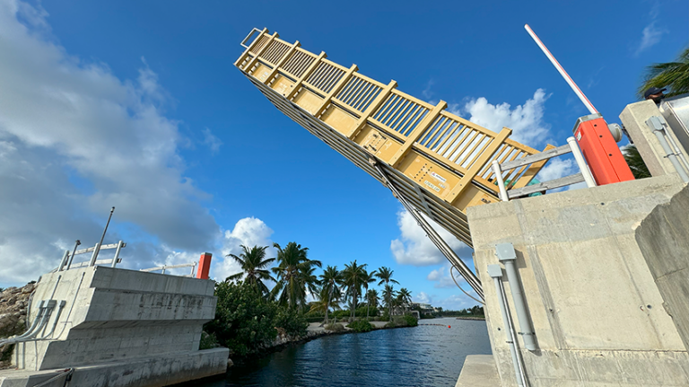 Single-Leaf Bascule Bridge Spans Waterway for Golf Cart Crossing