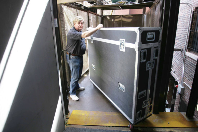 Autoquip manufactures custom lift equipment for the Theatre and Entertainment Industry.